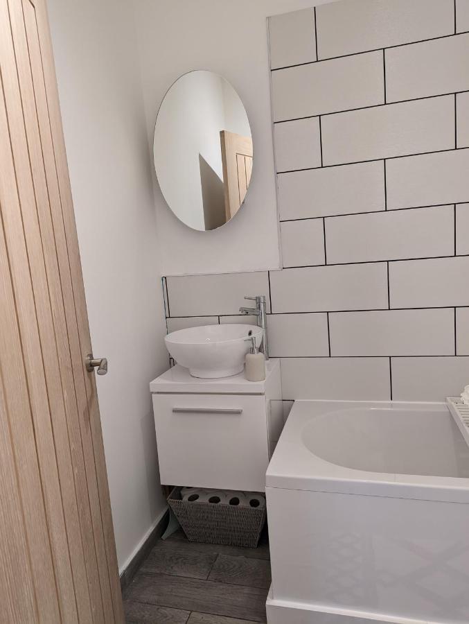 Amprenta Apartment - Gorgeous Interior Designed 1 Bedroom Home Bournemouth Eksteriør bilde
